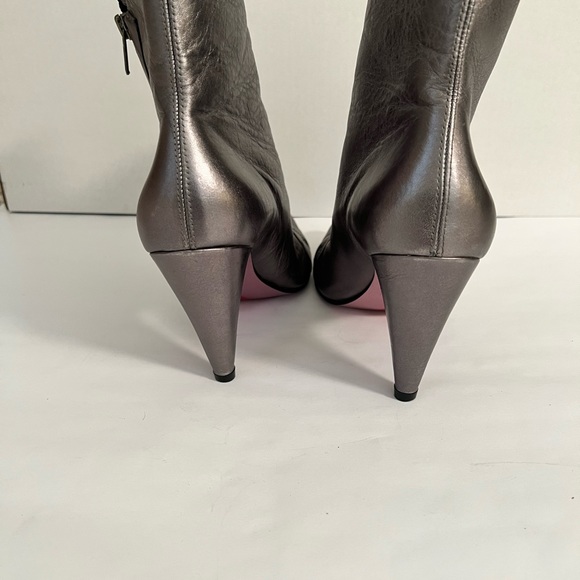 Lui Chung Silver Heeled Boots with zipper Size 9M - Picture 4 of 8